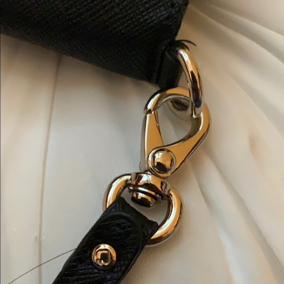 Kate Spade Wristlet - Picture 4 of 7